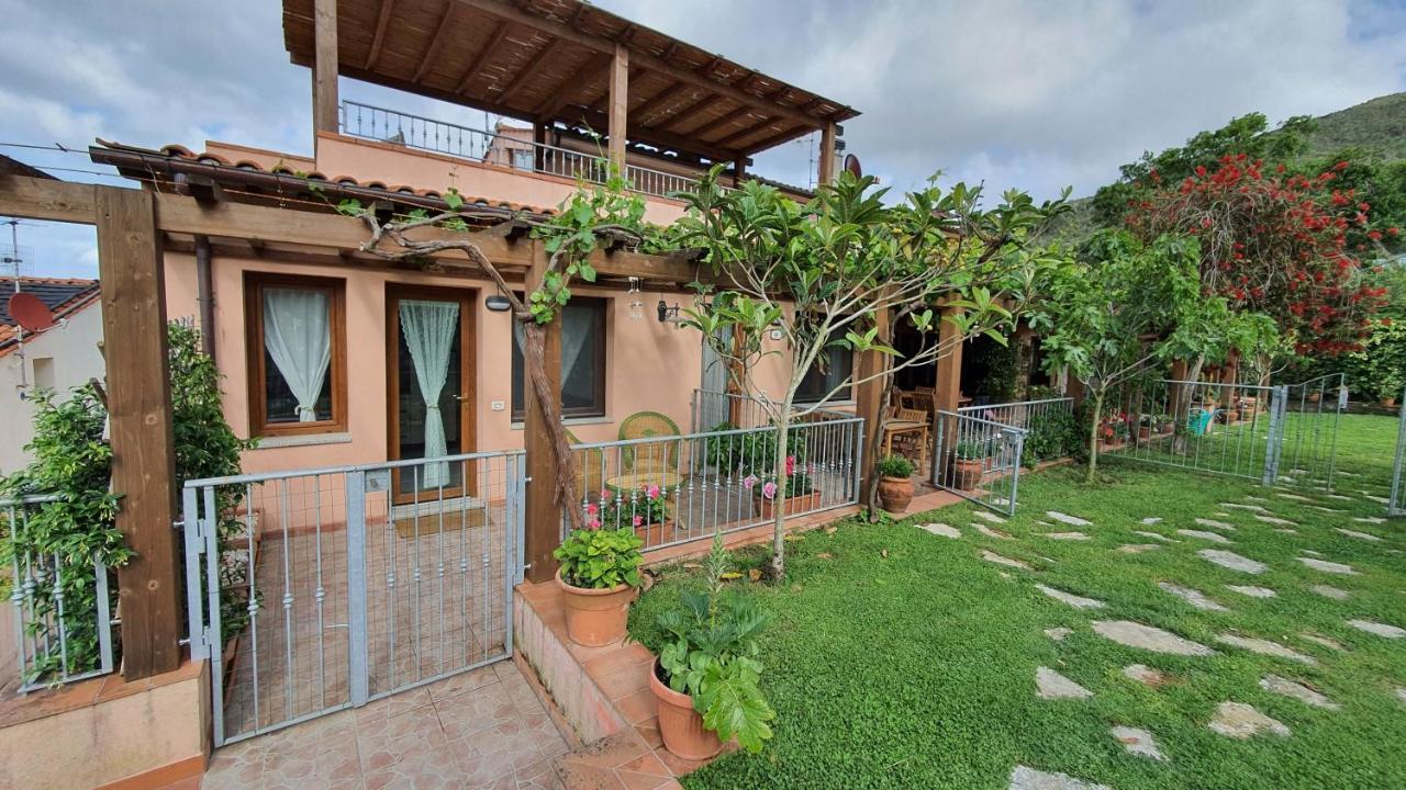 Appartamenti Casa Santi ปอร์โตแฟร์ราโย ภายนอก รูปภาพ